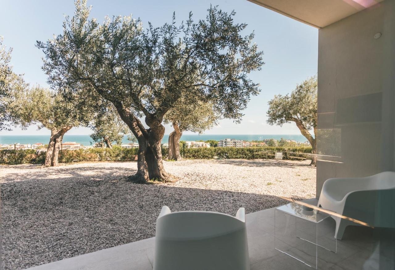 Alkimia Boutique Hotel Vasto Luaran gambar